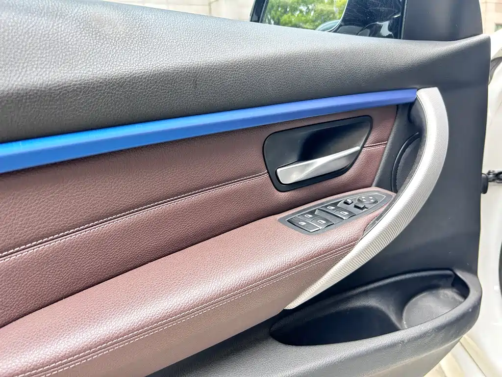 BMW 3 Series 2019 320i M Sport Package