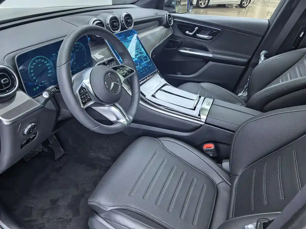 Mercedes-Benz GLC 260 L 4MATIC Dynamic 7-Seater 2024