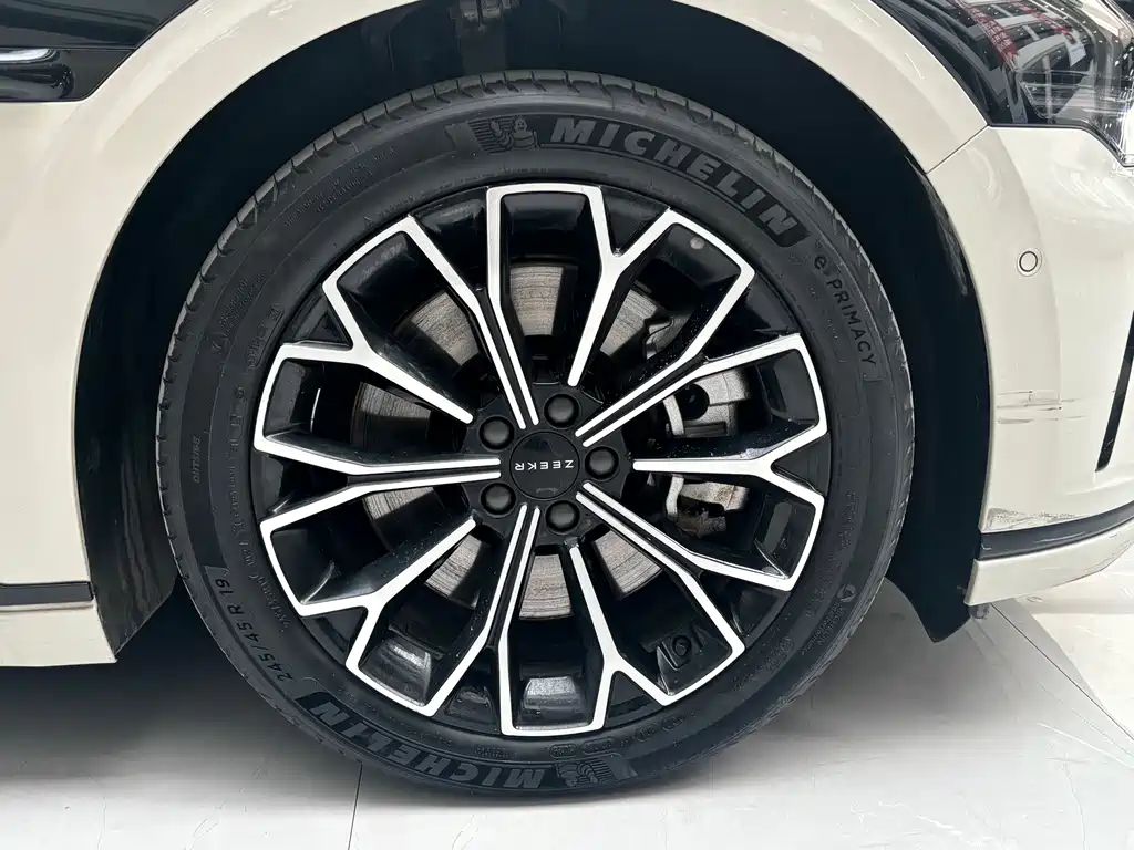Zeekr 007GT 2025 RWD Intelligent Driving Edition 75kWh