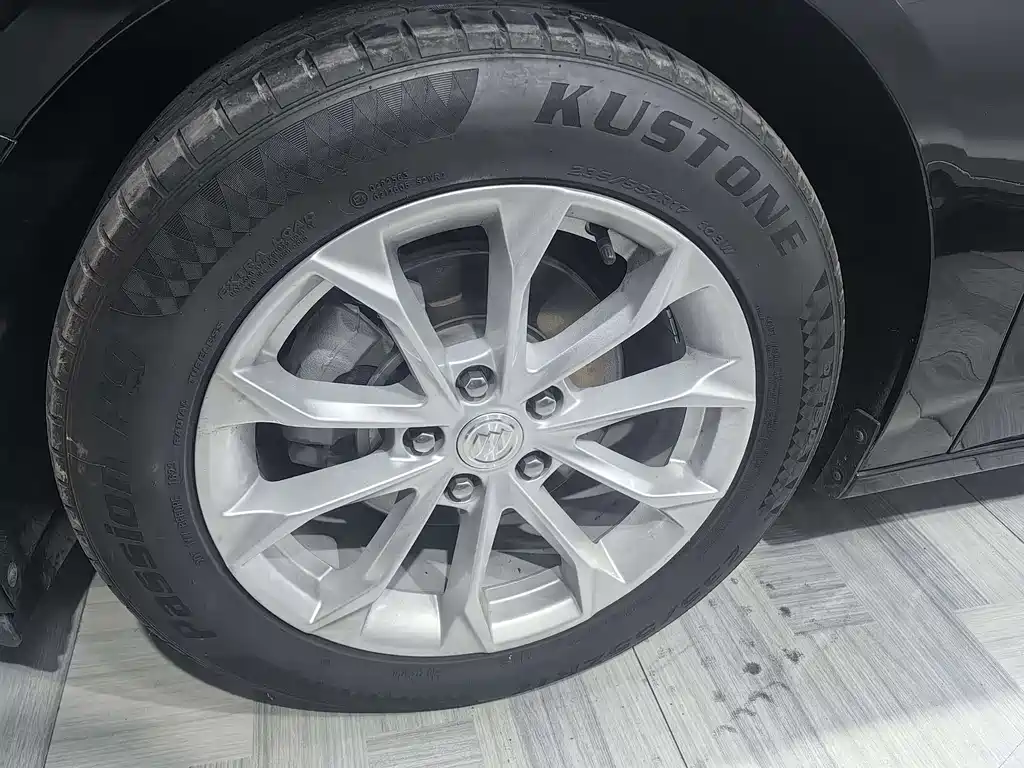 Buick LaCrosse 2021 552T Luxury