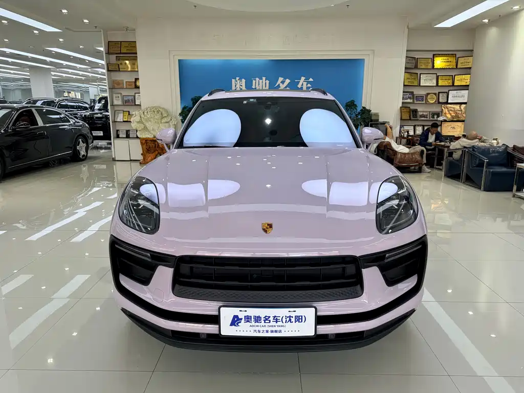 2025 Porsche Macan 2.0T Dream Edition