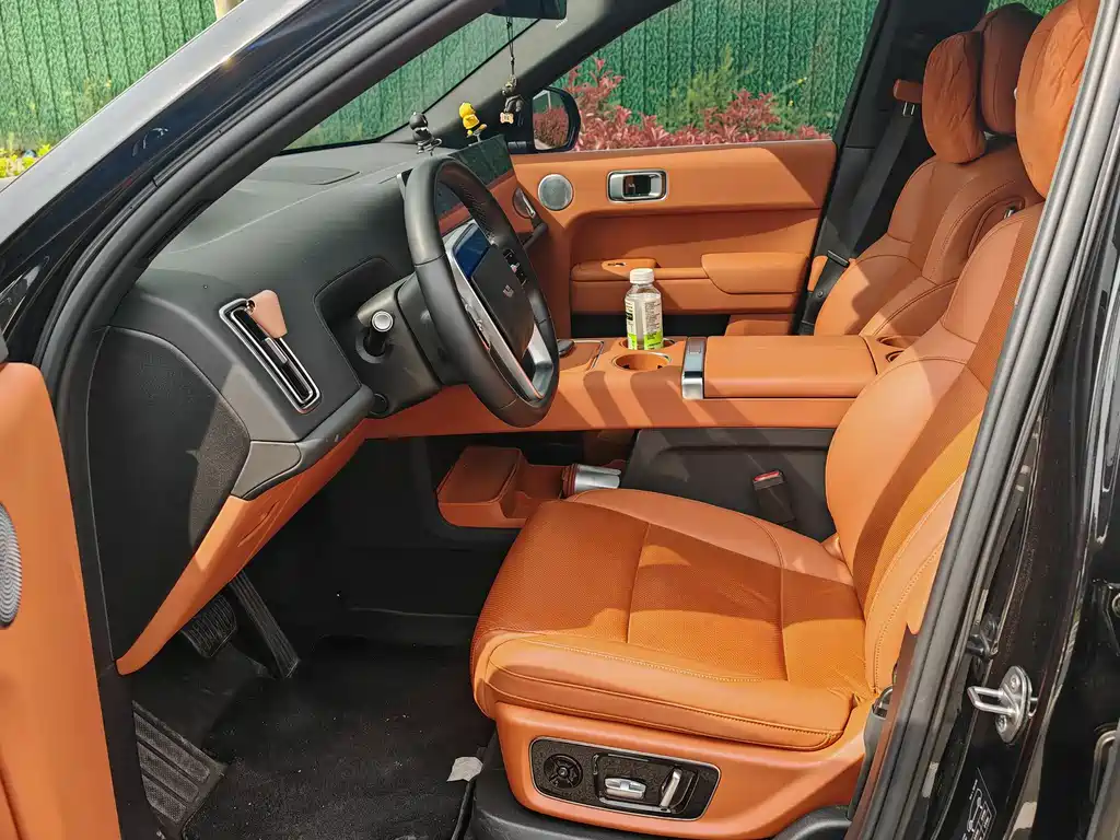Li Auto L8 2025 Max Smart Refresh Edition