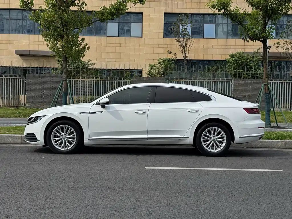 FAW-Volkswagen CC 2019 330TSI Meiyan Edition China VI
