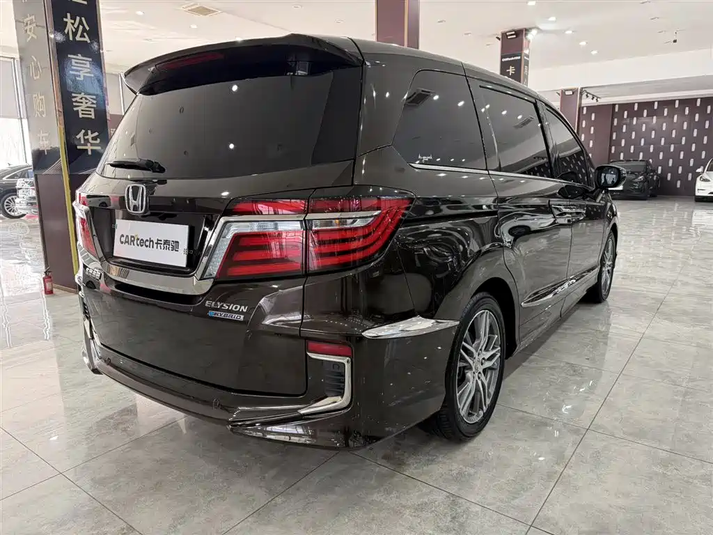 Honda Elysion 2019 2.0L Hybrid Luxury Edition