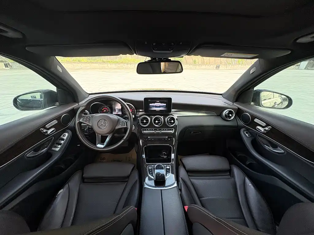 Mercedes-Benz GLC 260 4MATIC
