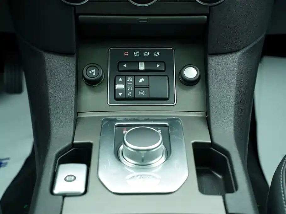 Land Rover Discovery 2016 3.0 SDV6 HSE Black Edition Diesel