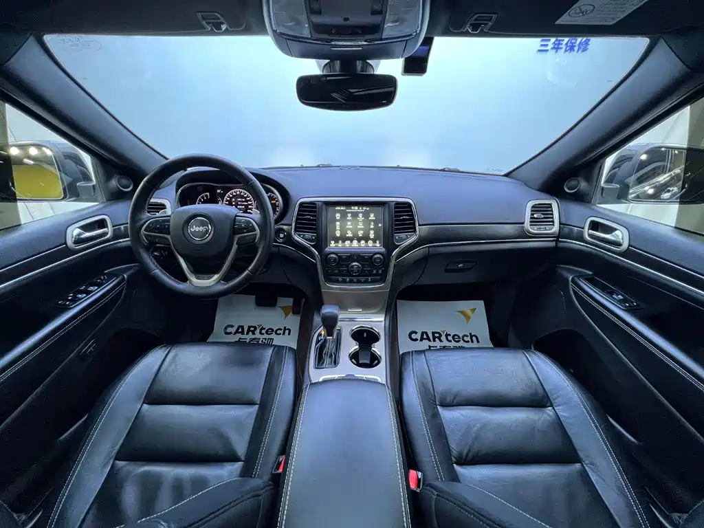 Jeep Grand Cherokee 2017 3.6L Elite Navigation Edition