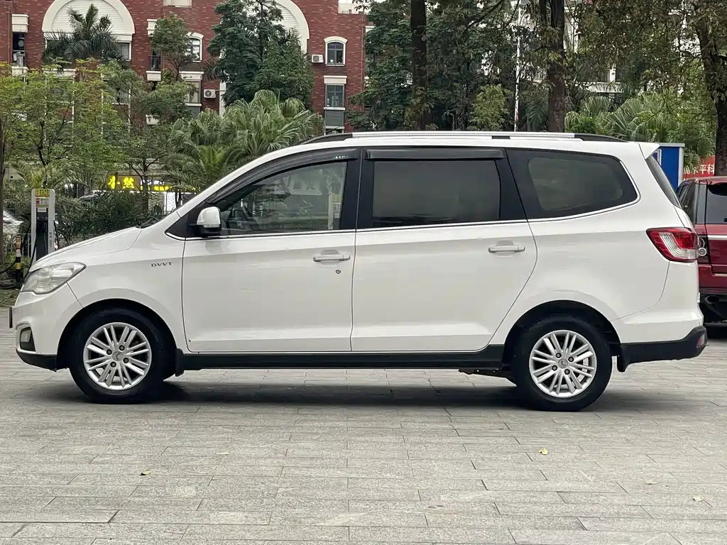 Wuling Hongguang 2015 1.5L S1 Comfort National V