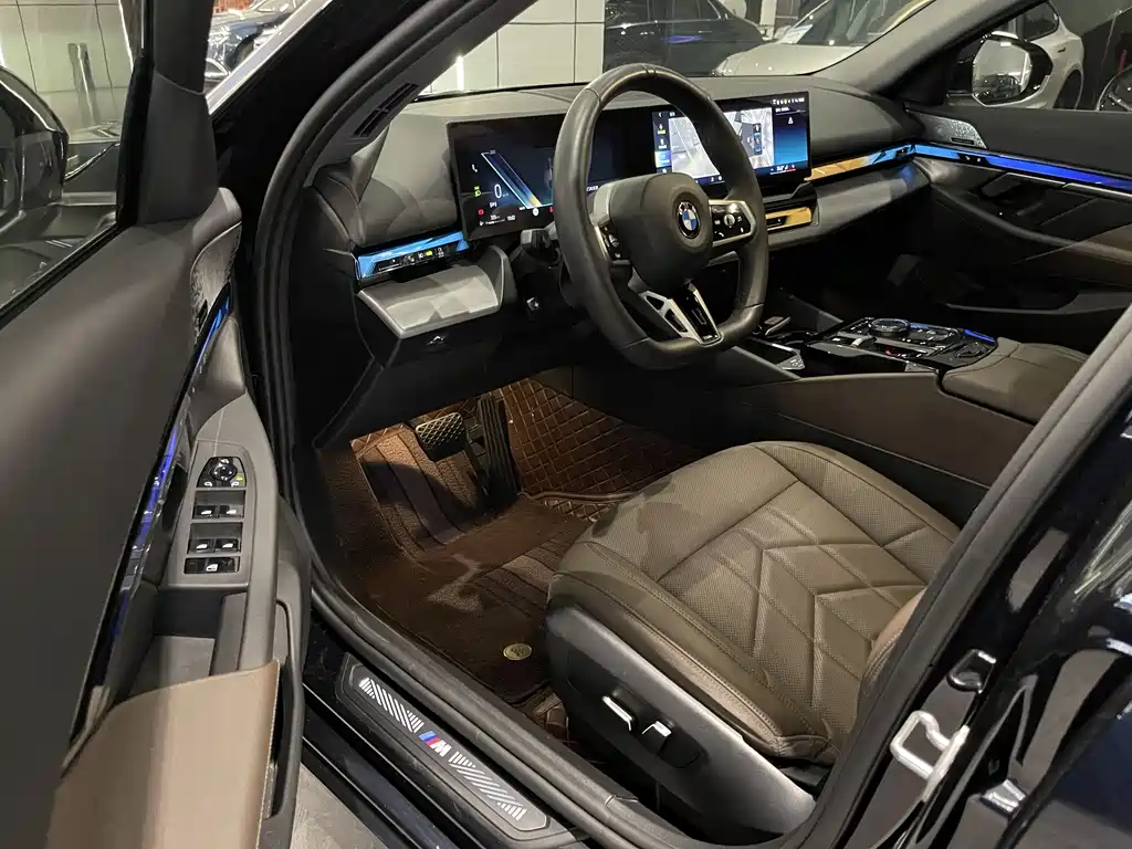 宝马5系 2024款 530Li 领先型 M运动套装 - фото 5