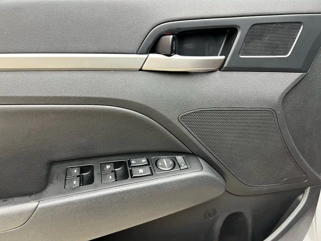 Hyundai Elantra 2020 1.5L CVT Zhixuan Elite