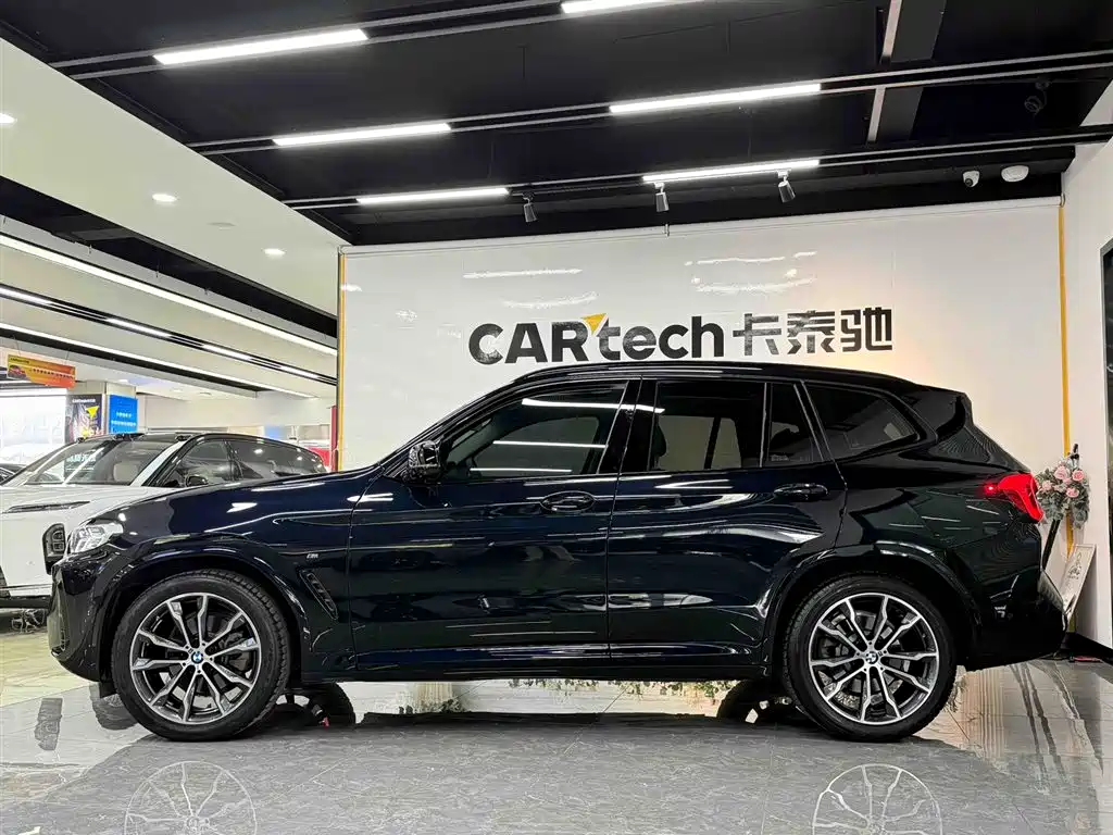 BMW X3 2023 xDrive30i Leading Edition M Night Package - фото 7