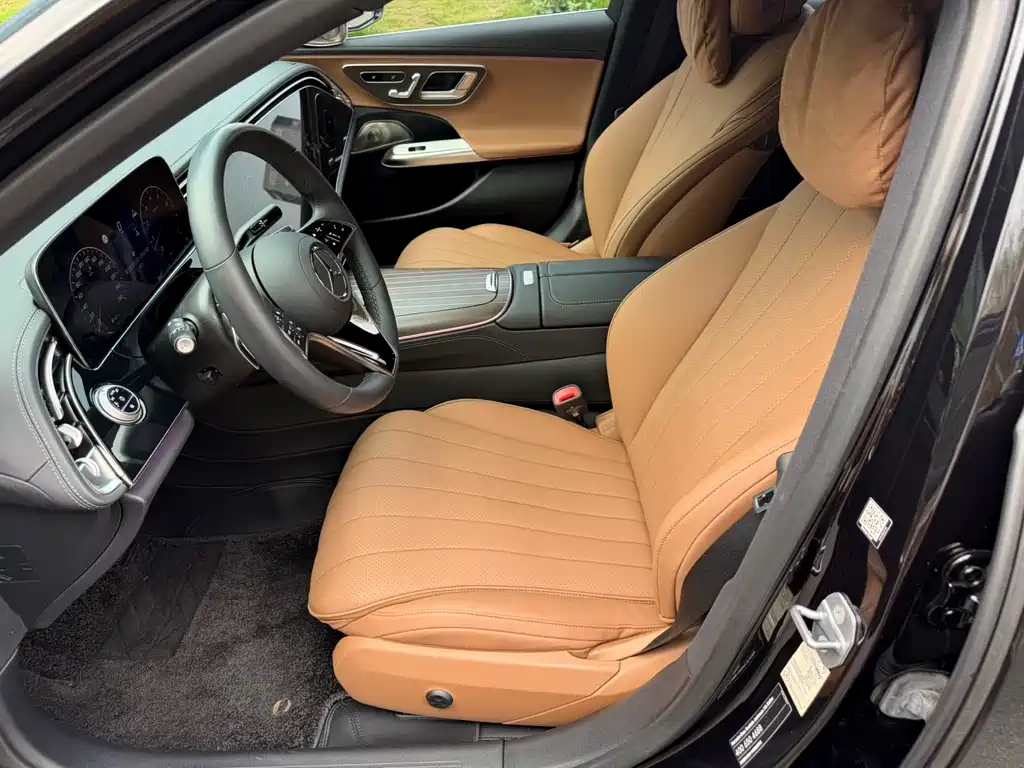 Mercedes-Benz E-Class 2024 E 300 L Luxury Edition