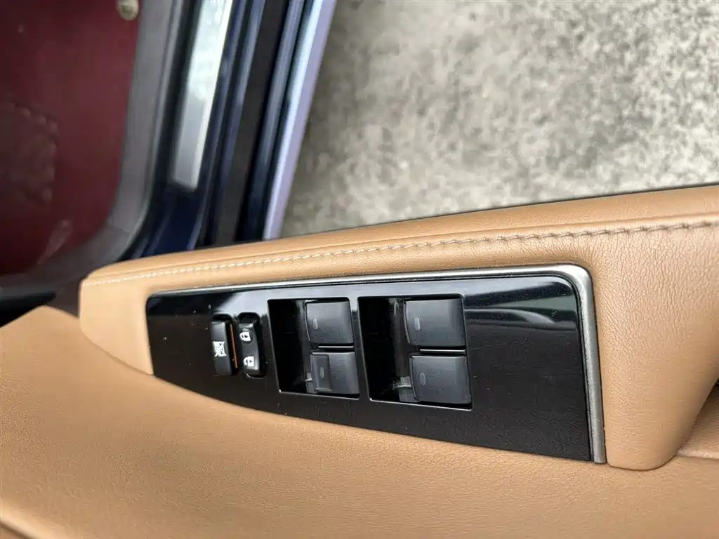 Lexus ES 2015 200 Elite Edition
