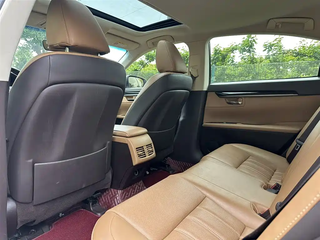 Lexus ES 2015 200 Elite Edition