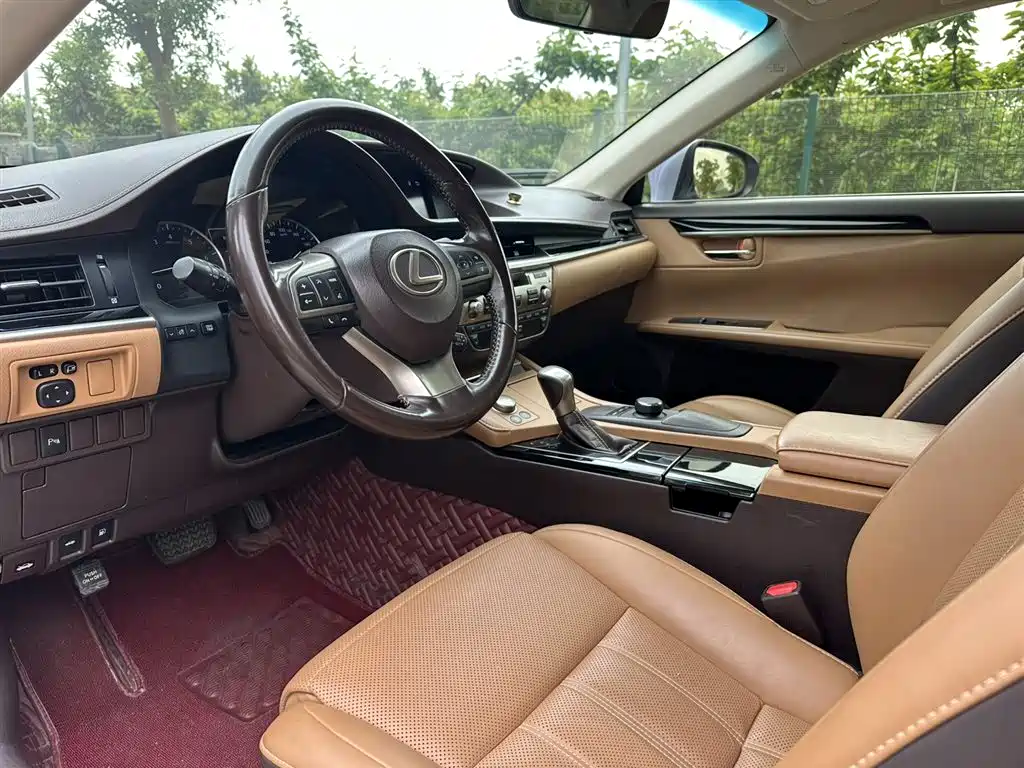 Lexus ES 2015 200 Elite Edition