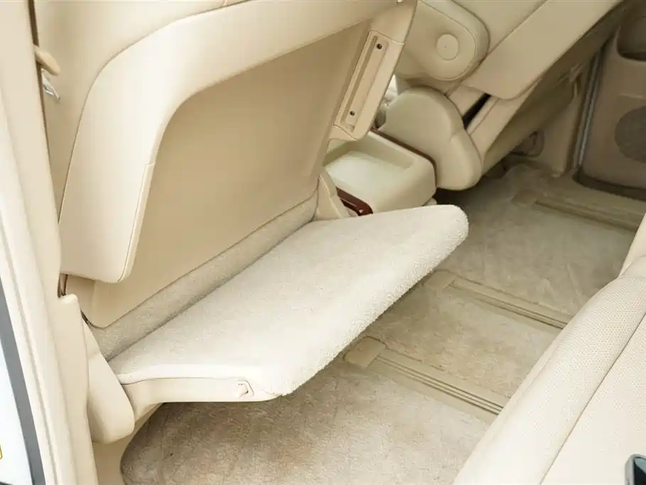 Toyota Alphard 2011 3.5L Luxury Edition