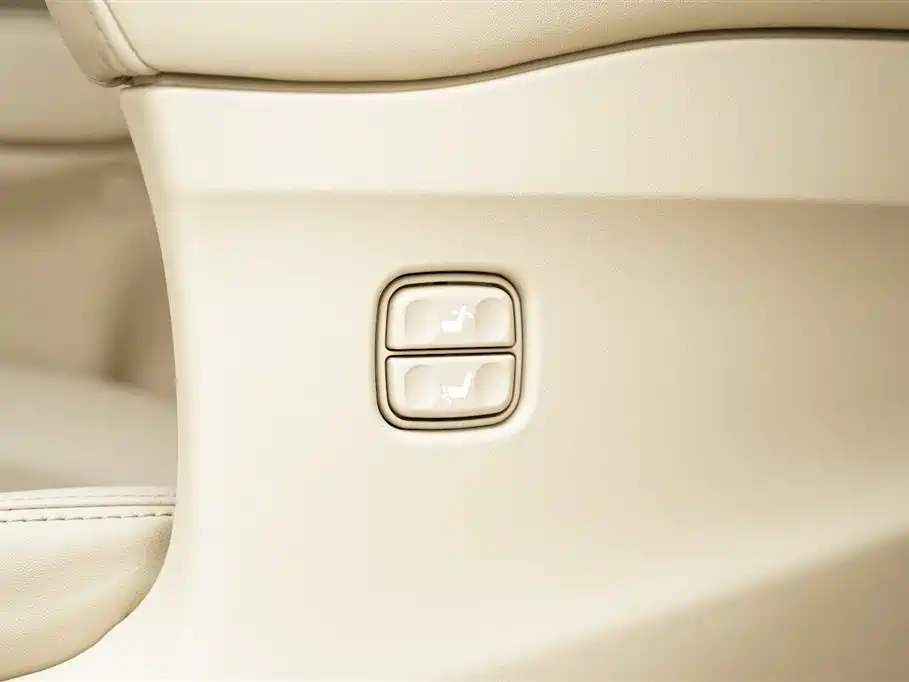 Toyota Alphard 2011 3.5L Luxury Edition