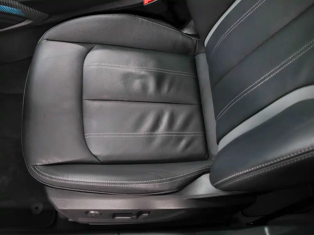 Audi Q2L 2022 35 TFSI Fashion Dynamic Edition