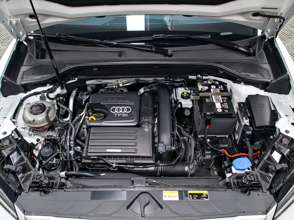 Audi Q2L 2022 35 TFSI Fashion Dynamic Edition