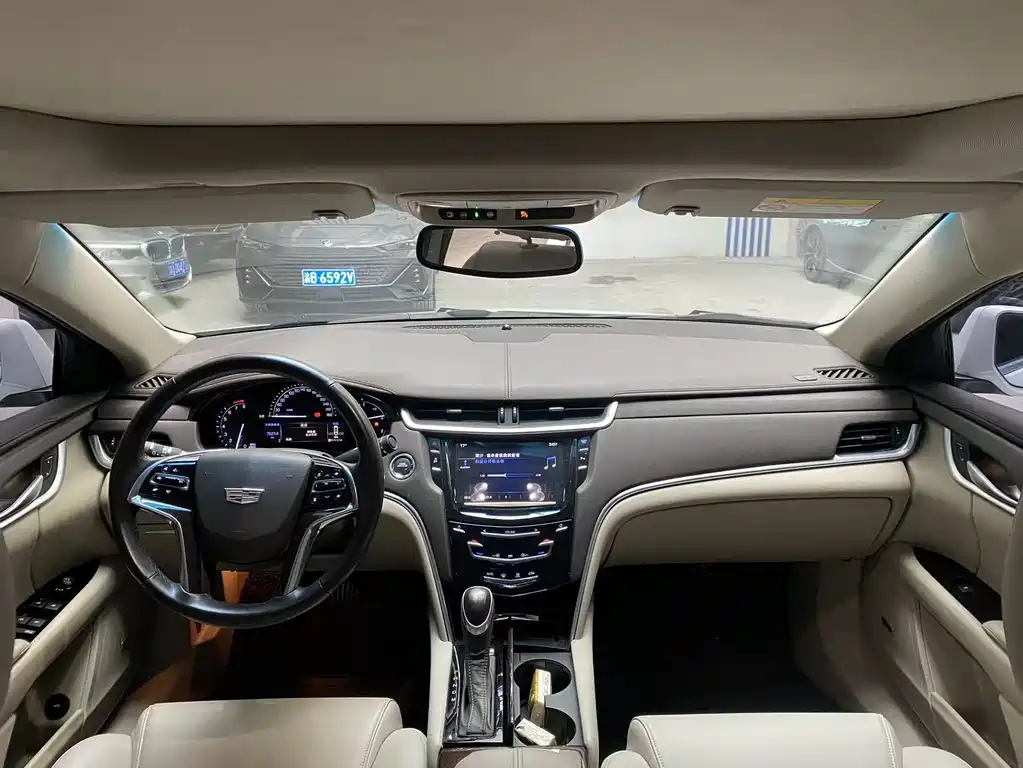 Cadillac XTS 2017 28T Technology