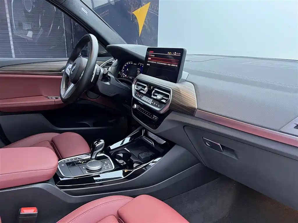 BMW X3 2023 xDrive30i Leading Edition M Night Shadow Package
