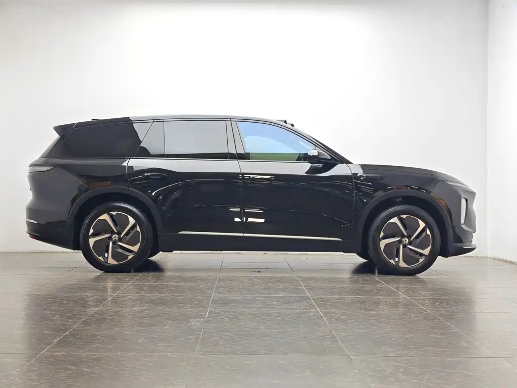 NIO ES8 2024 75kWh