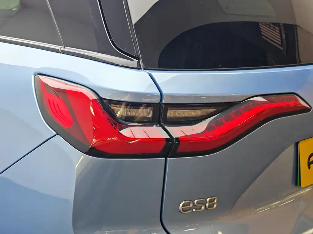 NIO ES8 2018 355km Base Edition 7-Seater