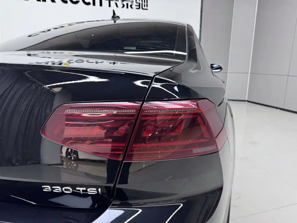 Magotan 2023 2 Million Units Commemorative Edition 330TSI DSG Luxury
