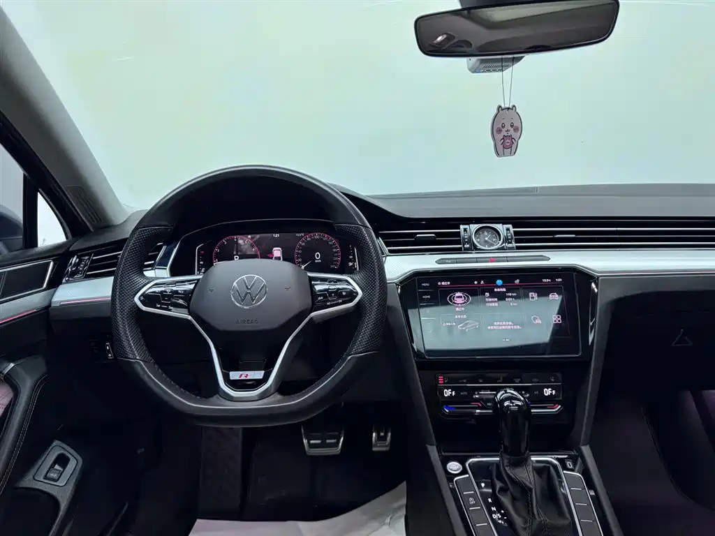 Magotan 2023 2 Million Units Commemorative Edition 330TSI DSG Luxury