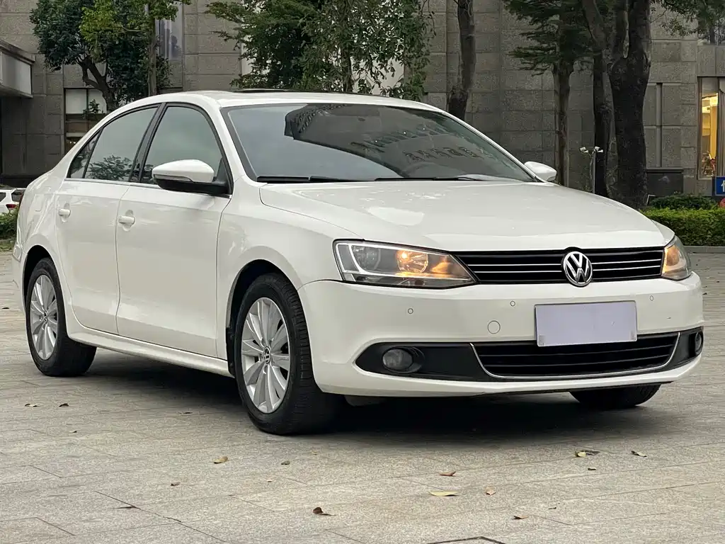Volkswagen Sagitar 2014 1.4TSI Automatic Luxury Edition