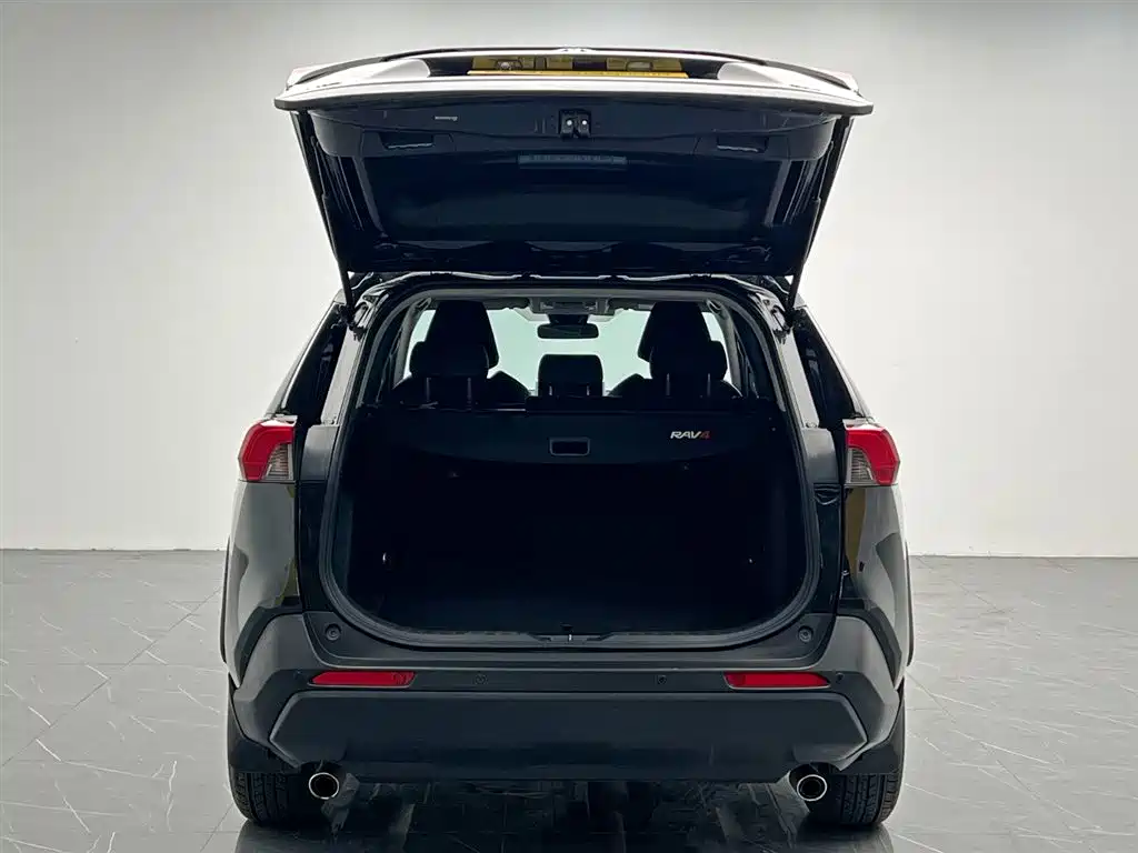 Toyota RAV4 2020 2.0L CVT FWD Urban Edition