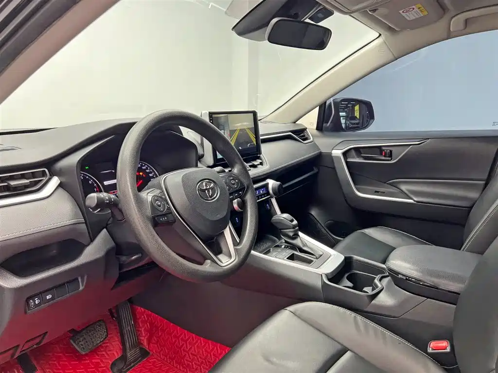 Toyota RAV4 2020 2.0L CVT FWD Urban Edition