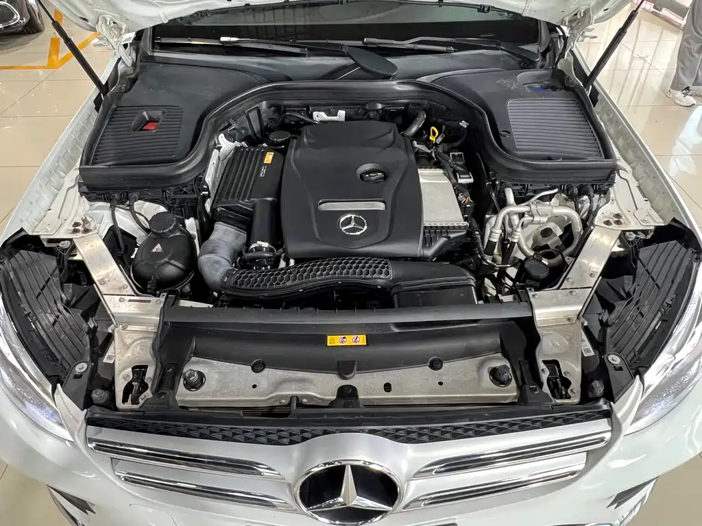 Mercedes-Benz GLC 260 4MATIC Luxury Edition 2017