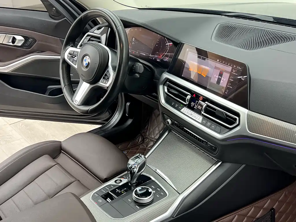 BMW 3 Series 2021 325i M Sport Night Edition - фото 6