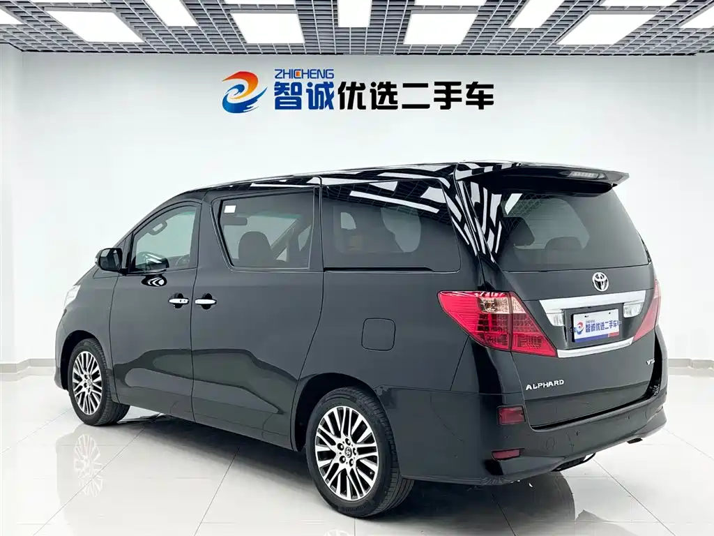 Alphard 2011 3.5L Luxury Edition