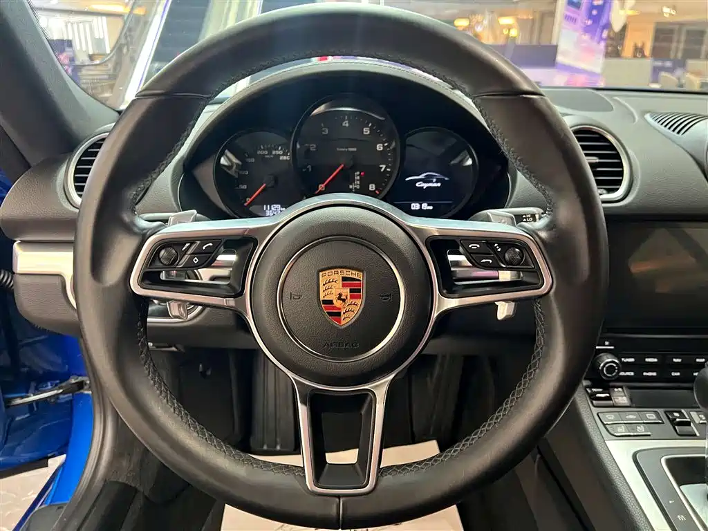 Porsche 718 Cayman