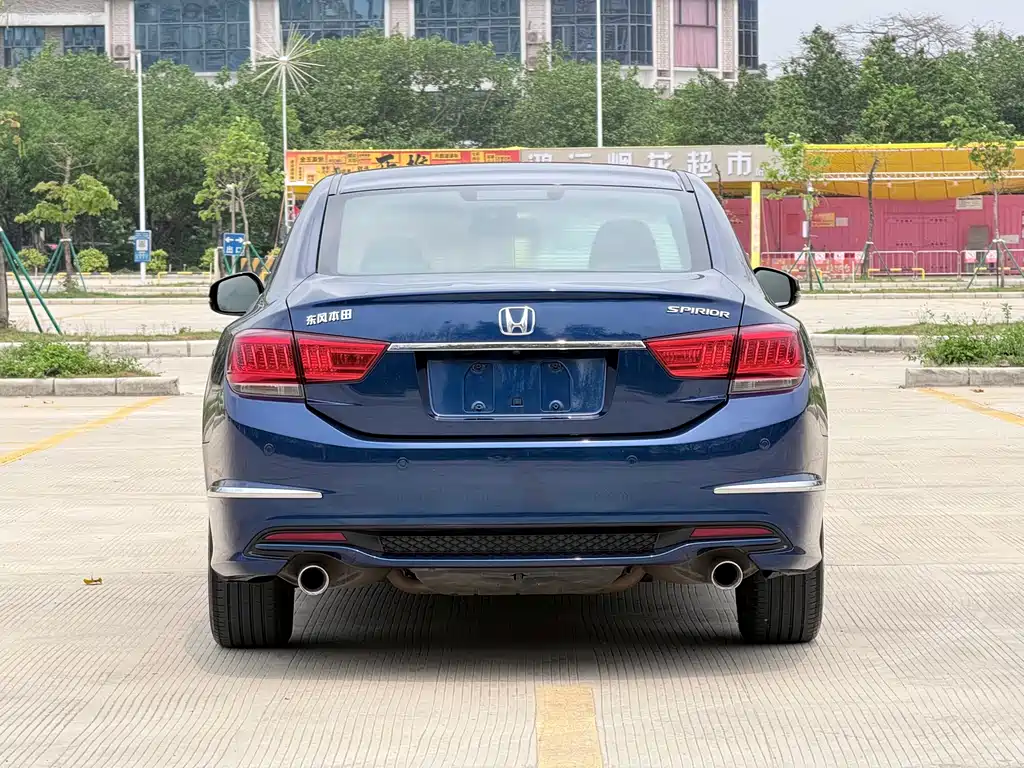 Spirior 2015 2.4L Noble Edition