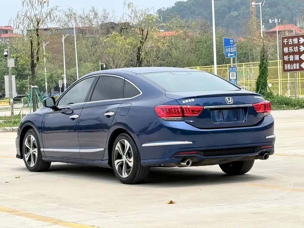 Spirior 2015 2.4L Noble Edition
