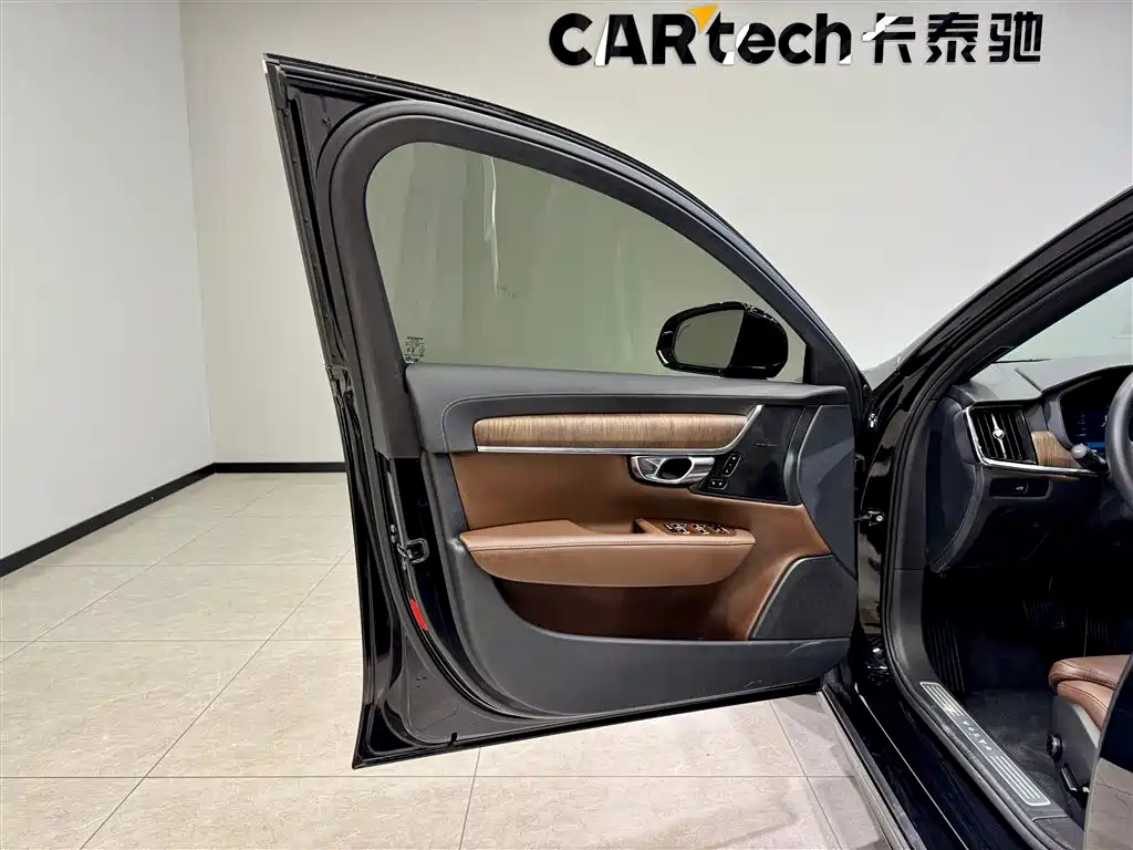 Volvo S90 2024 B5 Inscription