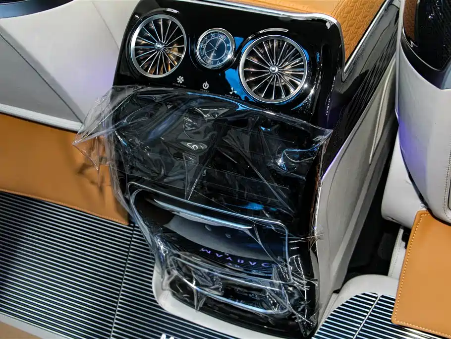 Mercedes-Benz Vito 2023 2.0T Elite Edition 7-Seater