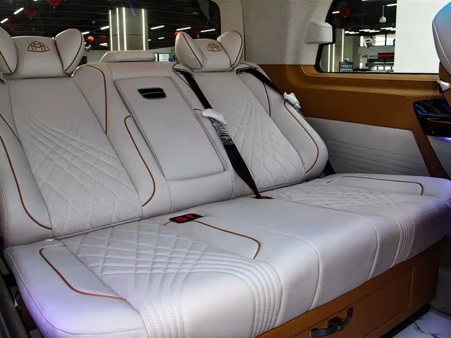 Mercedes-Benz Vito 2023 2.0T Elite Edition 7-Seater