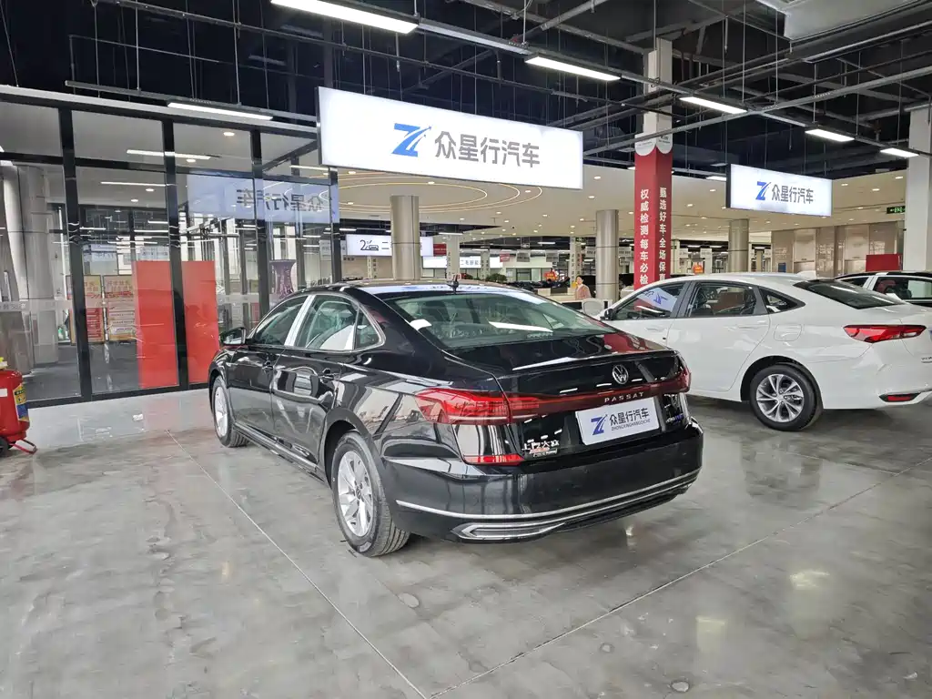 Volkswagen Passat PHEV 2025 430PHEV Hybrid Business Edition