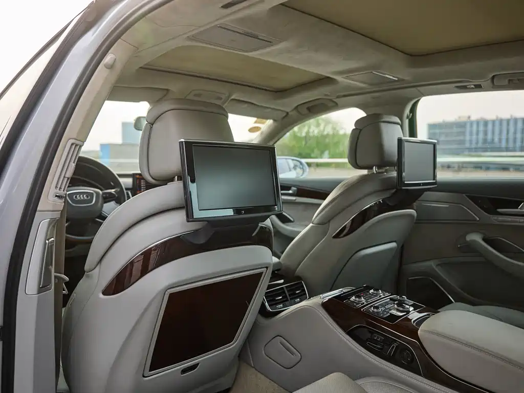 Audi A8L 2014 60 TFSI quattro Exclusive