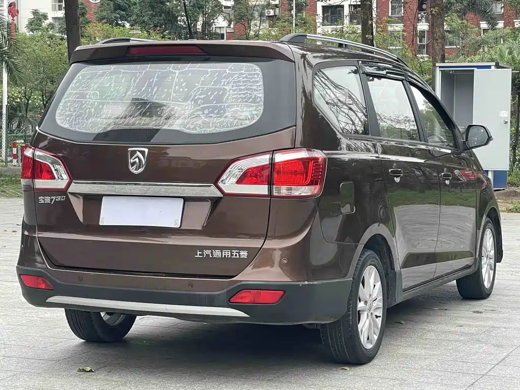 Baojun 730 2014 1.5L Manual Standard Edition 7-seat