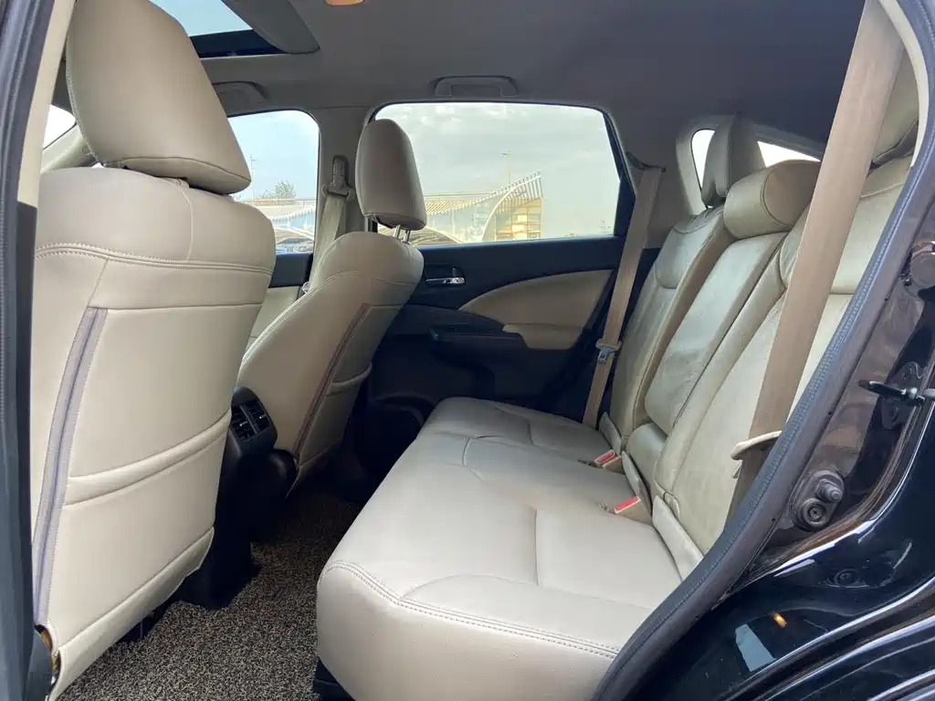 Honda CR-V 2015 2.0L FWD Fashion Edition