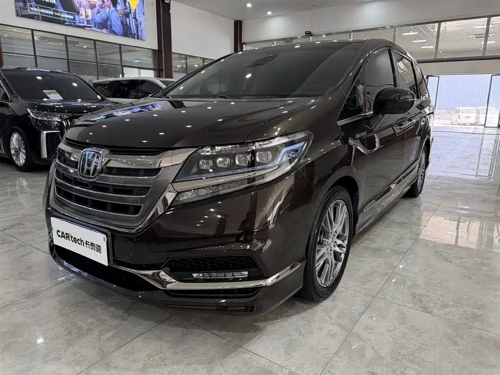 Honda Elysion 2019 2.0L Hybrid Luxury Edition