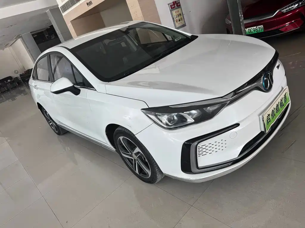 BAIC EU5 2018 R500 Zhifeng Edition