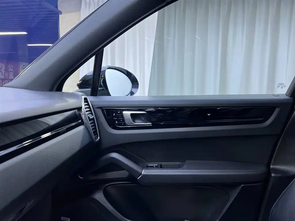 Porsche Cayenne 2019 3.0T