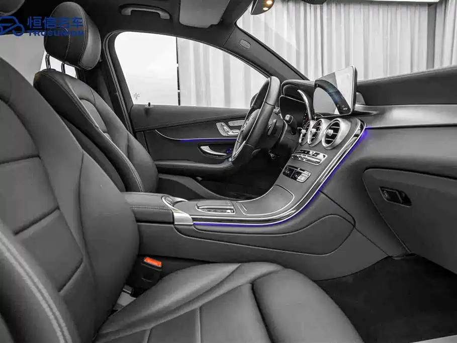 Mercedes-Benz GLC Coupe 2021 GLC 300 4MATIC Coupe SUV