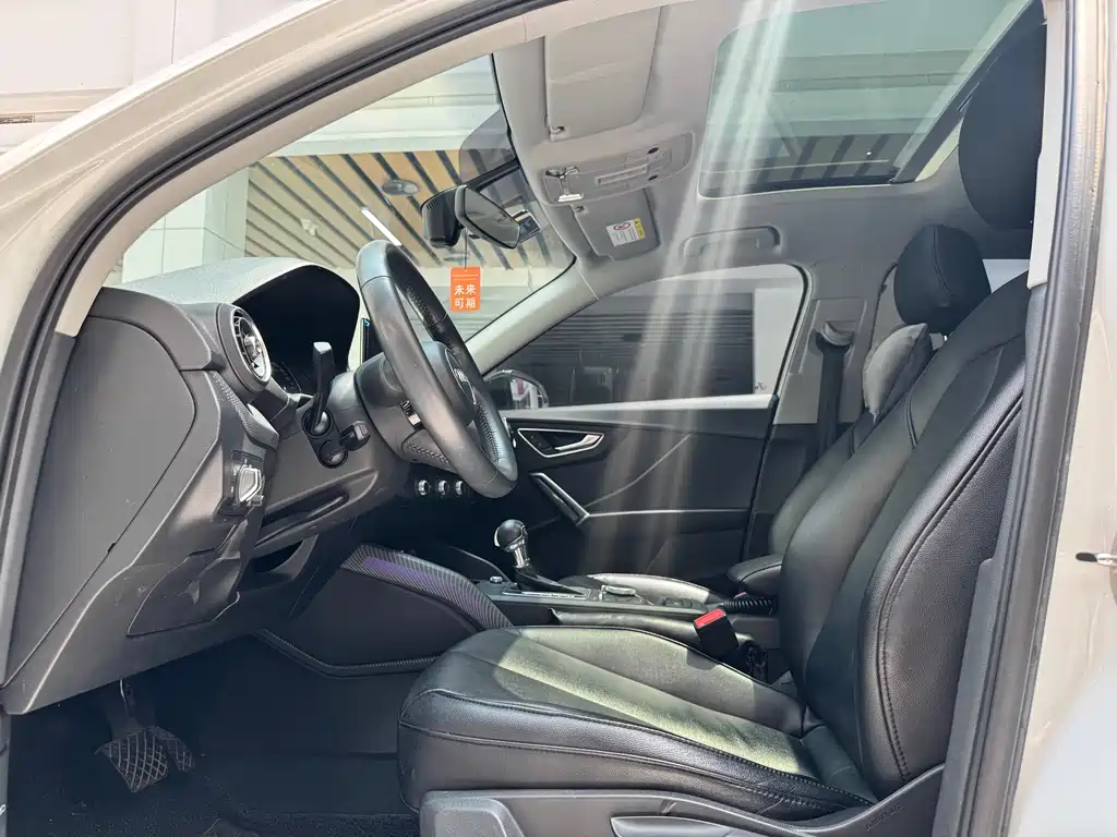 Audi Q2L 2020 35 TFSI Entry Dynamic